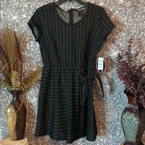 Final price drop🔹Ladies LG black mid length dress